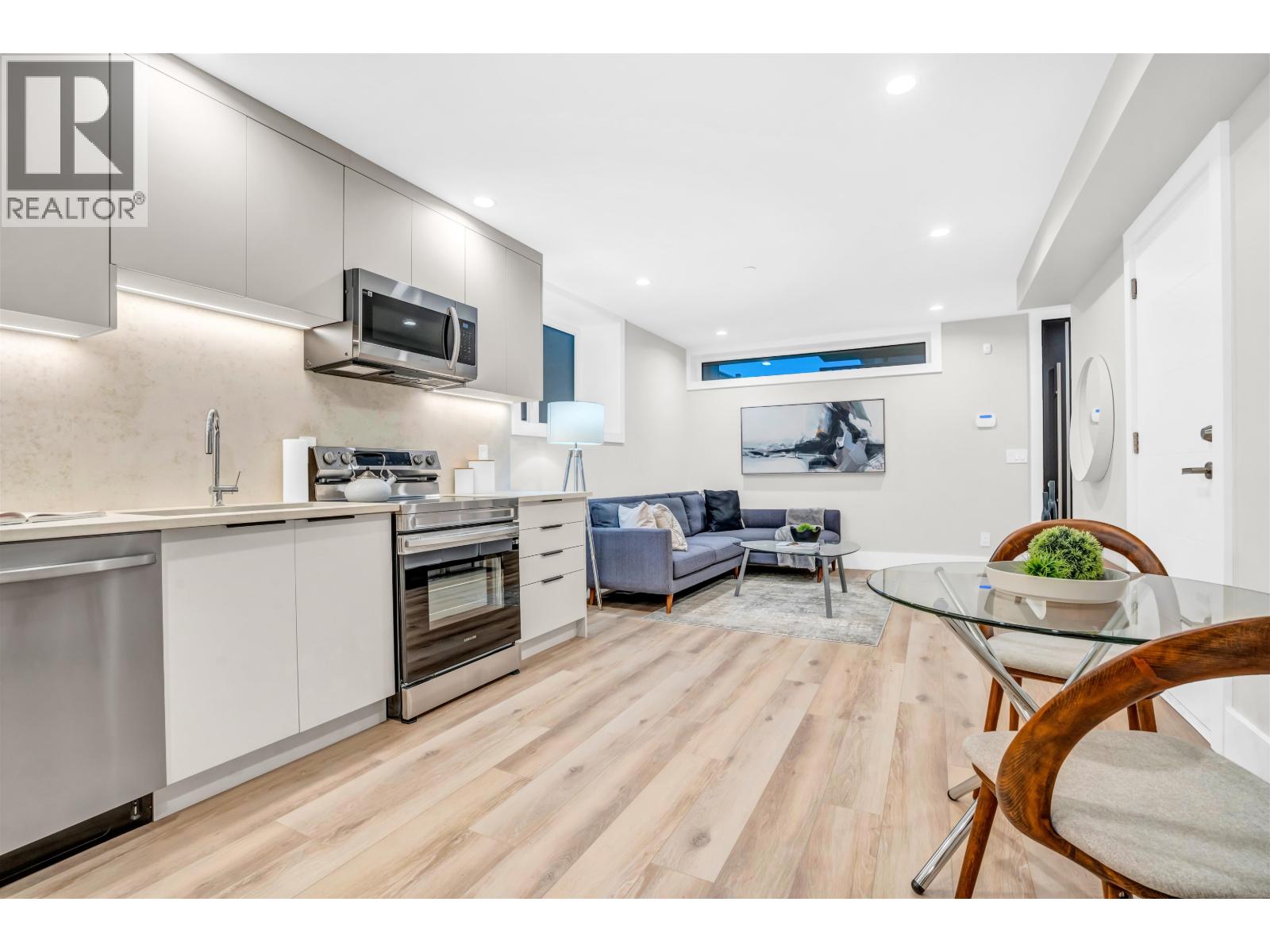 2378 Marine Drive Property Photo 17