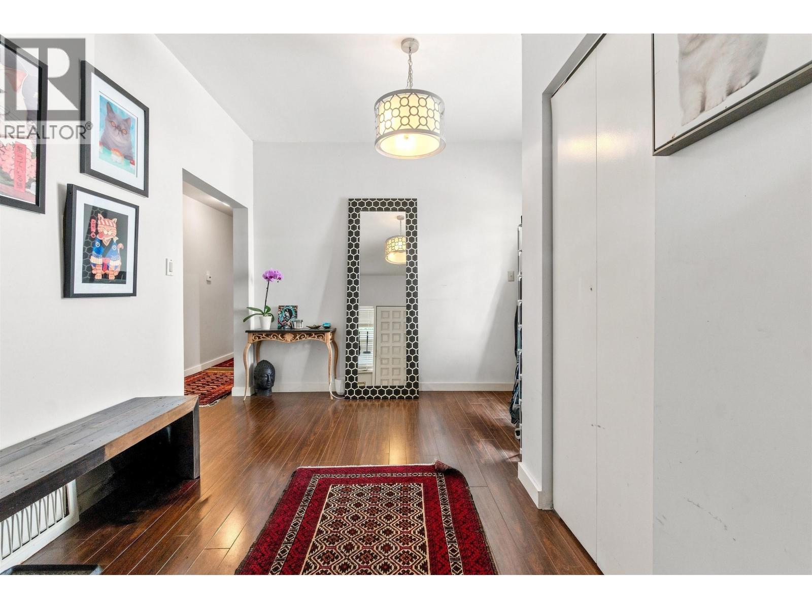 342 E Eighth Avenue Property Photo 18