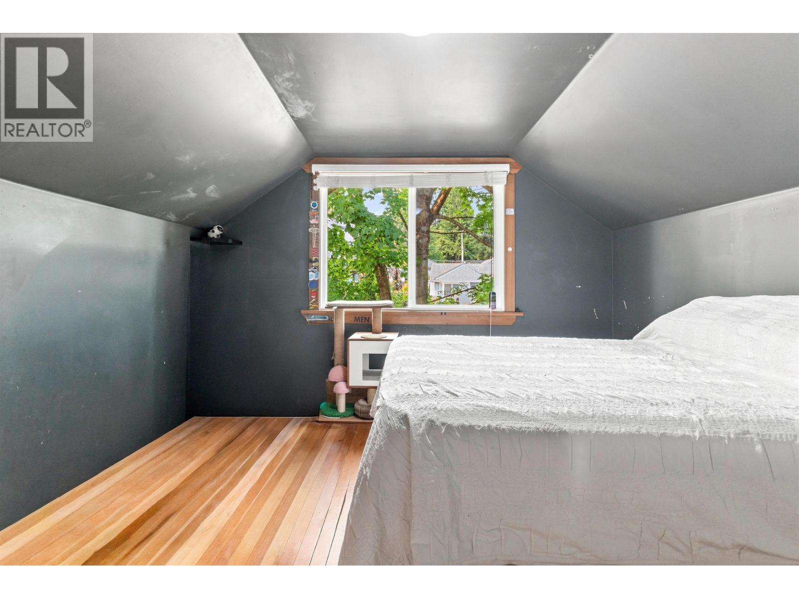 342 E Eighth Avenue Property Photo 23