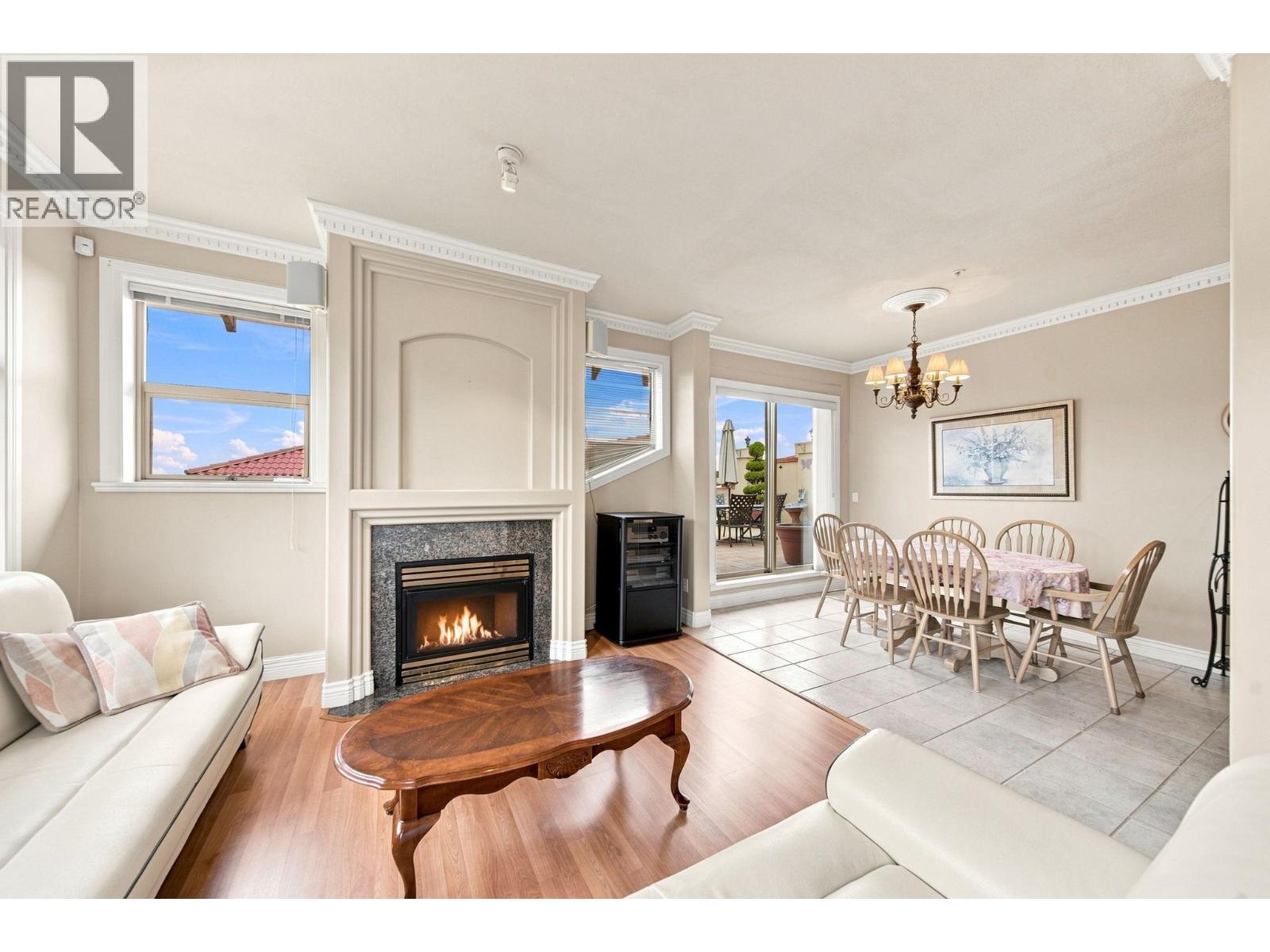 302 3176 Plateau Boulevard Property Photo 8
