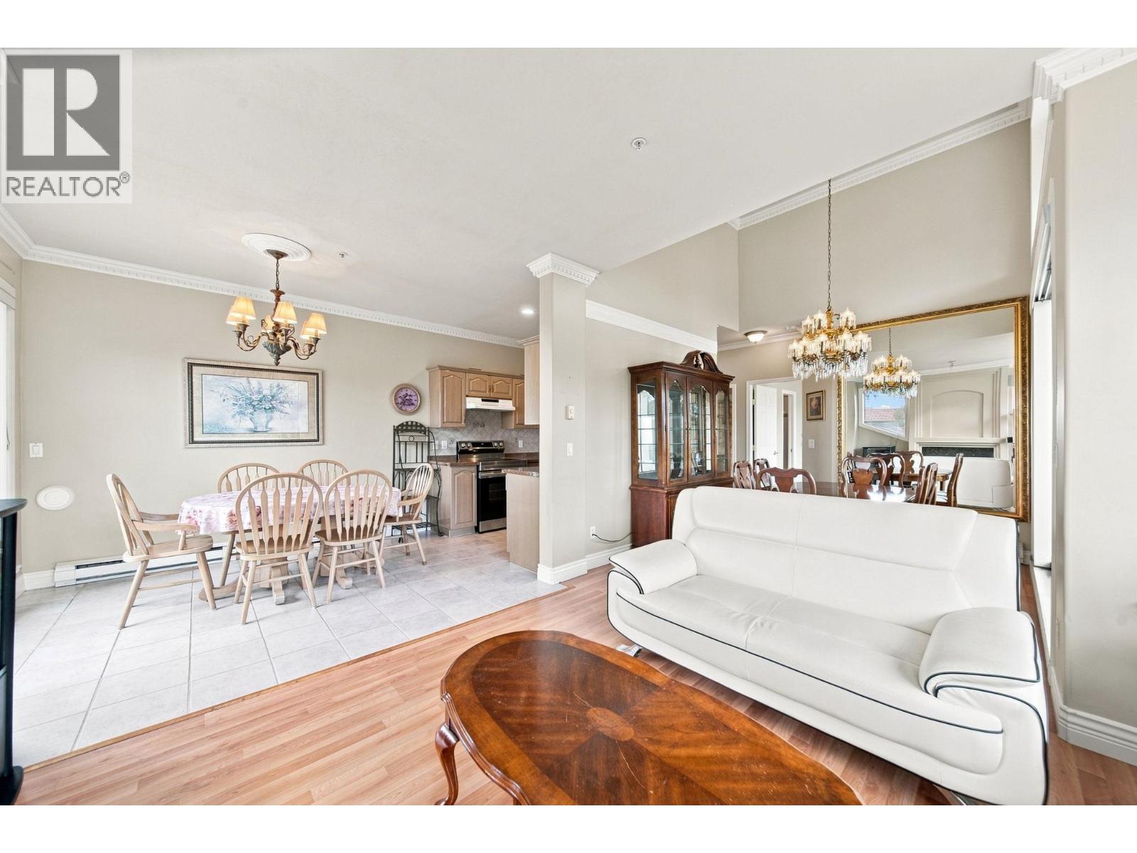 302 3176 Plateau Boulevard Property Photo 11