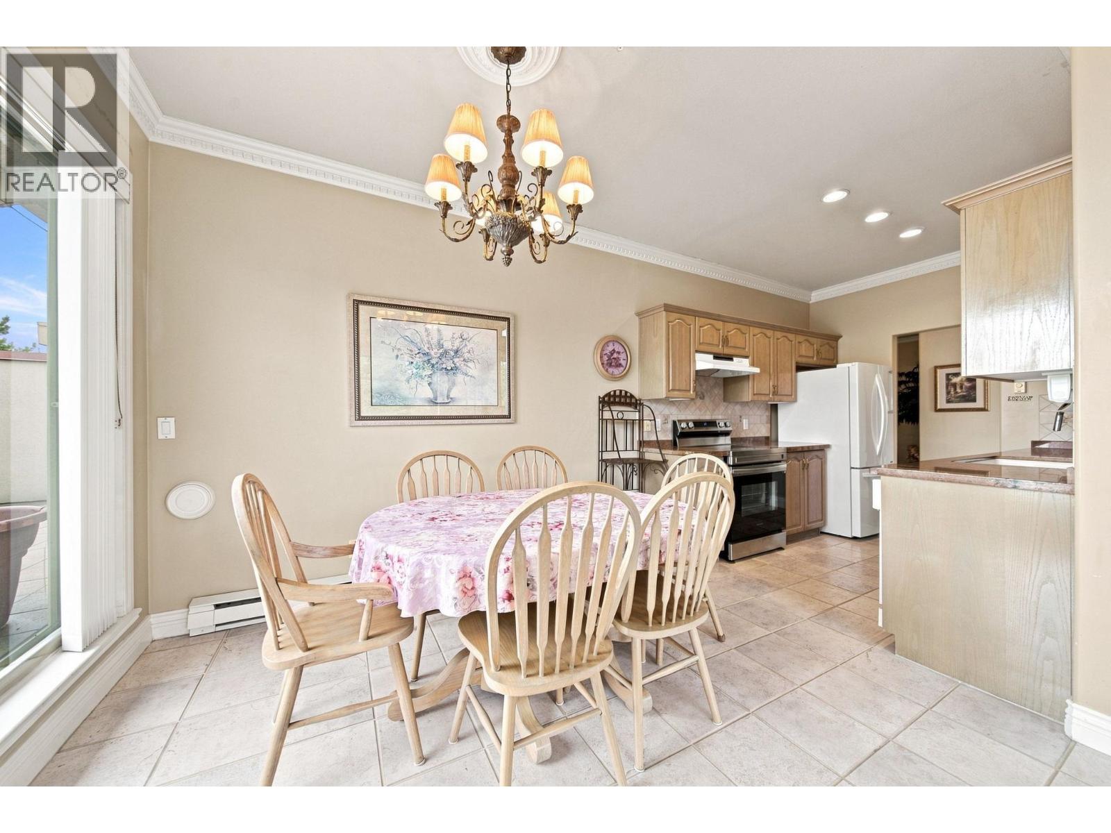 302 3176 Plateau Boulevard Property Photo 13