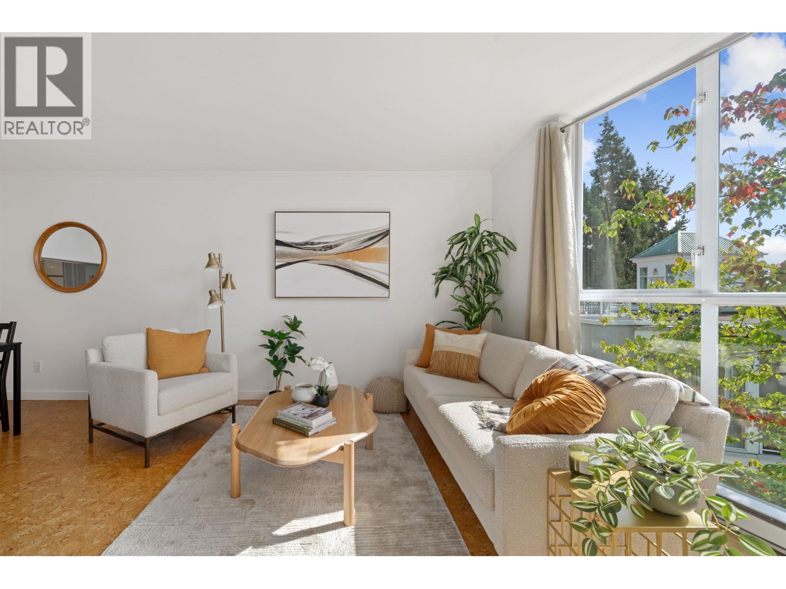 409 8430 Jellicoe Street Property Photo 5