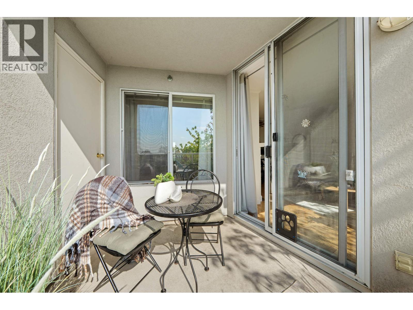 409 8430 Jellicoe Street Property Photo 20