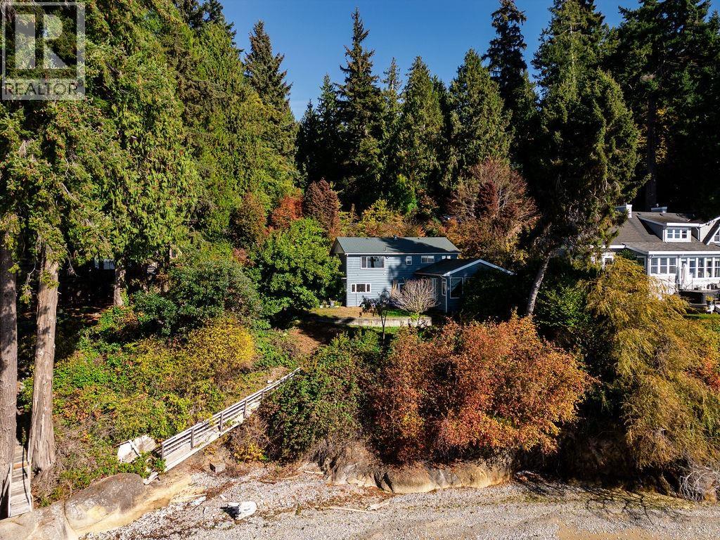 3443 Beach Avenue Property Photo 10