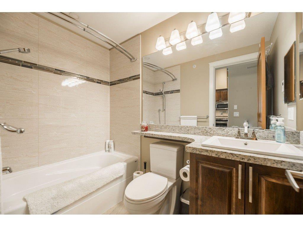 606 2860 Trethewey Street Property Photo 13