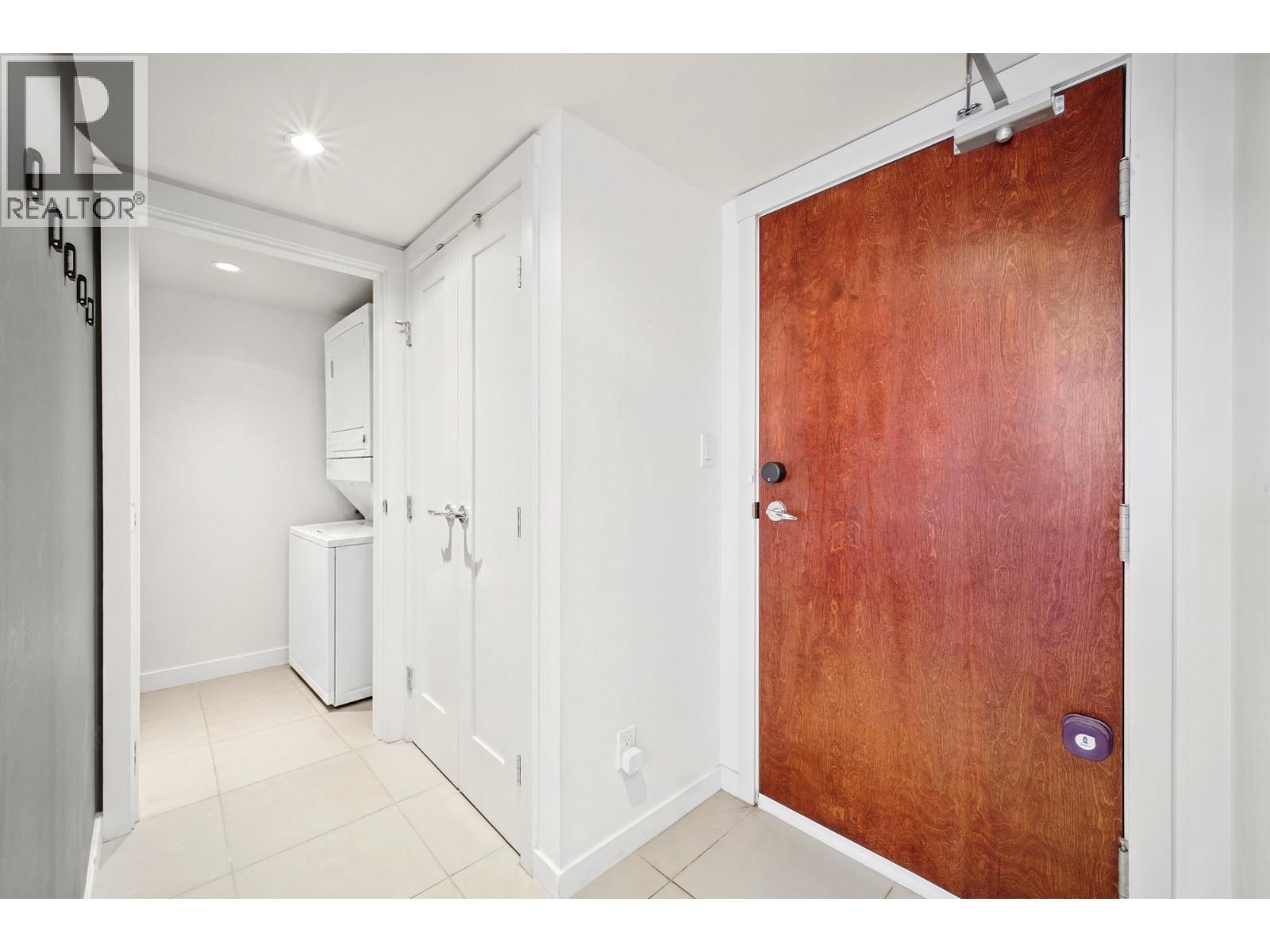 503 9371 Hemlock Drive Property Photo 15