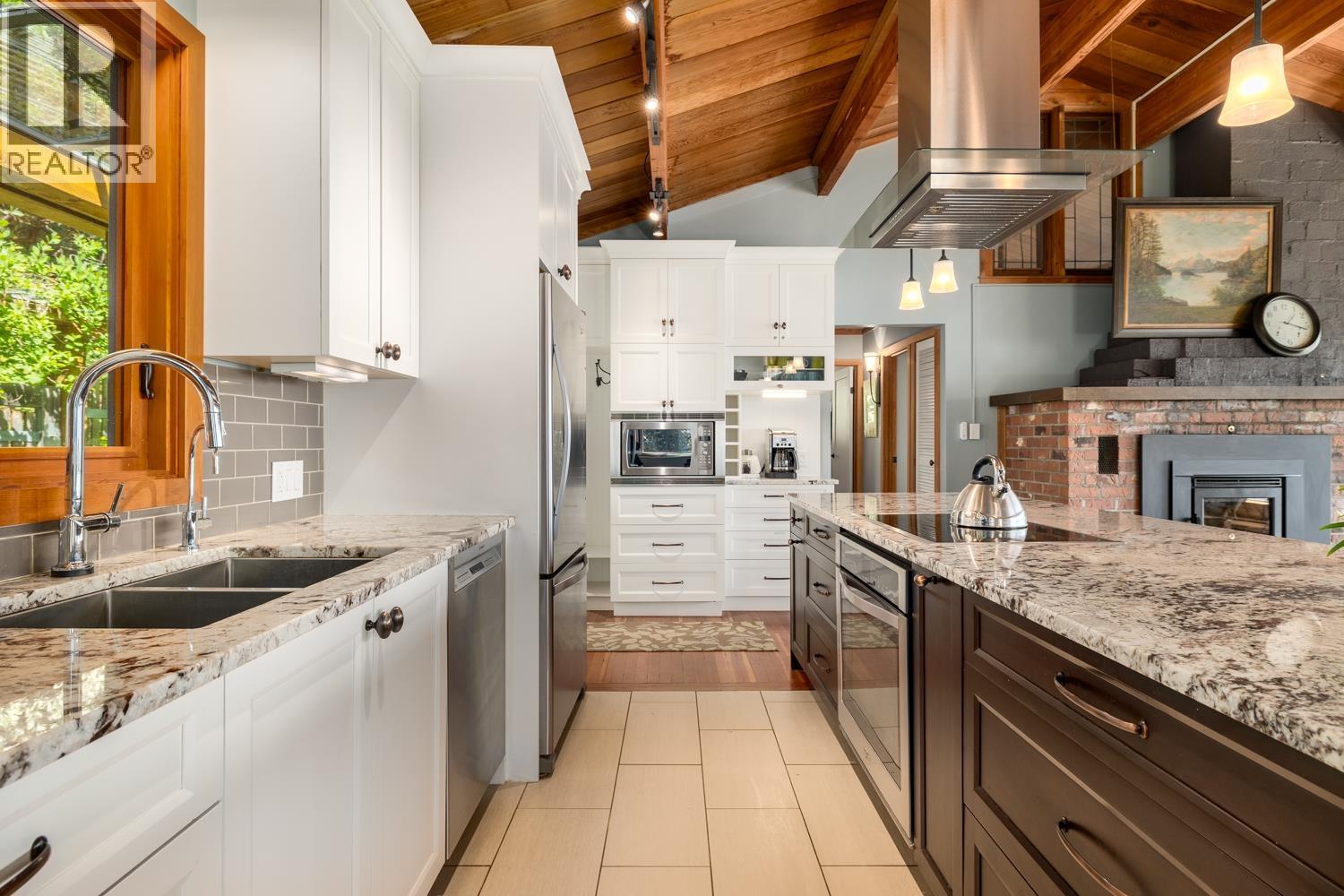 1475 Webb Road Property Photo 12
