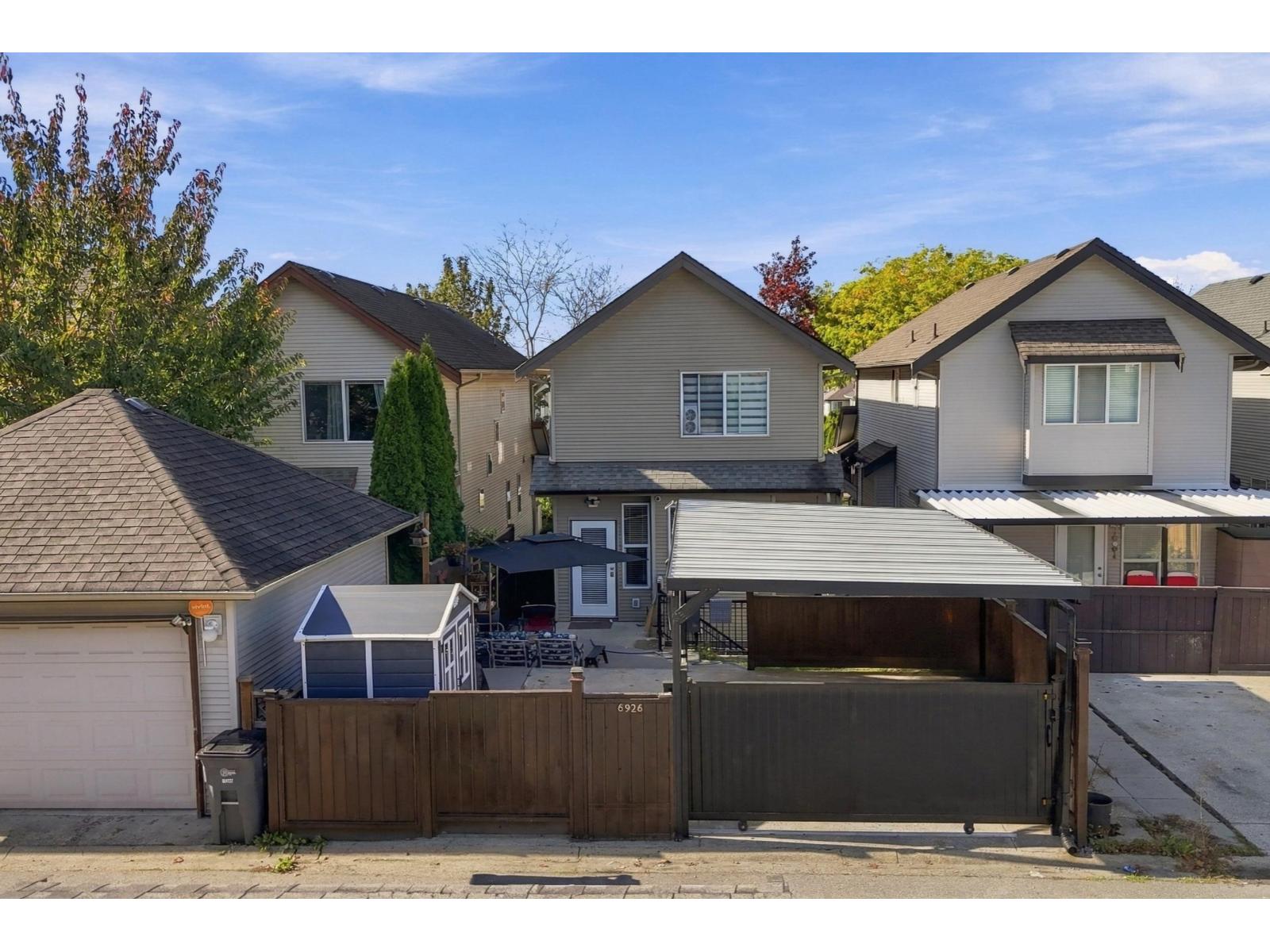 6926 190 Street Property Photo 24