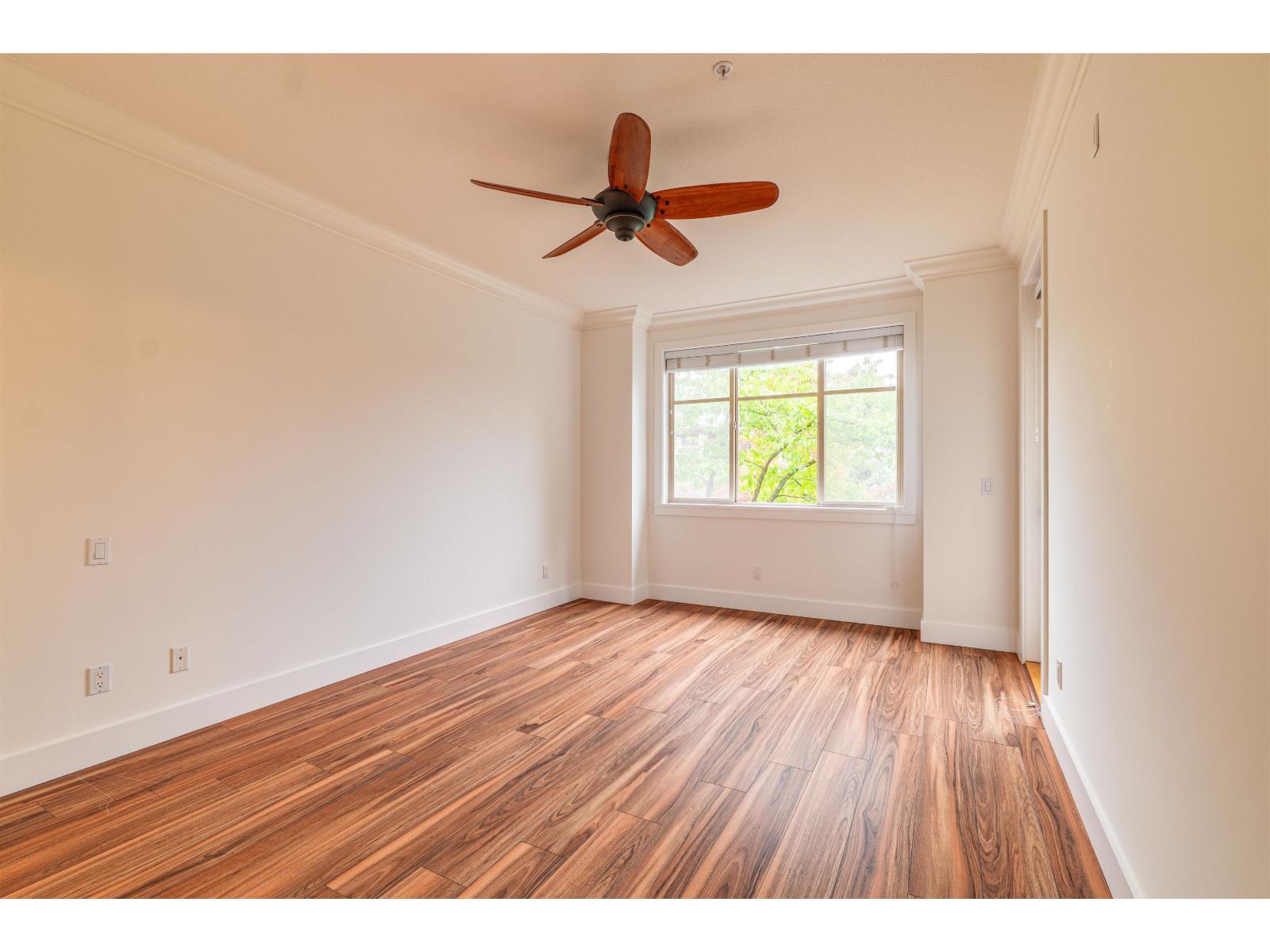 207 16469 64 Avenue Property Photo 18