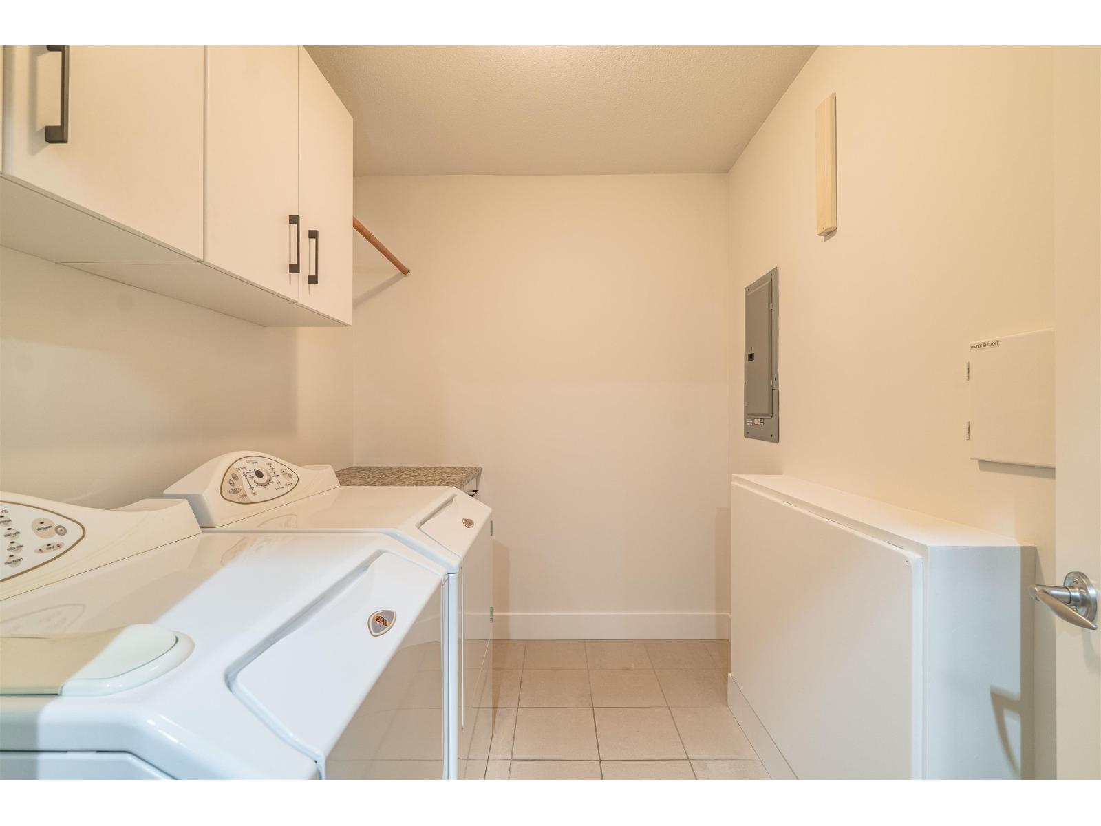 207 16469 64 Avenue Property Photo 24