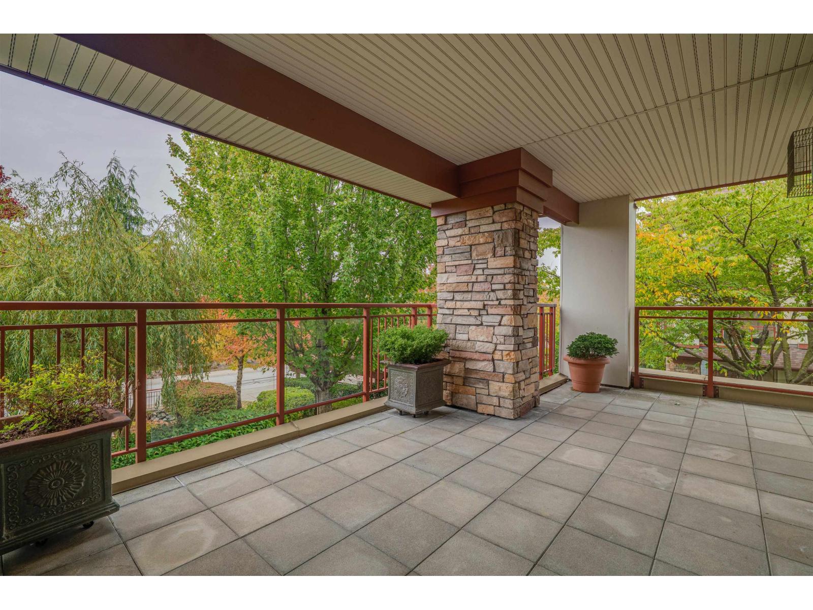 207 16469 64 Avenue Property Photo 25