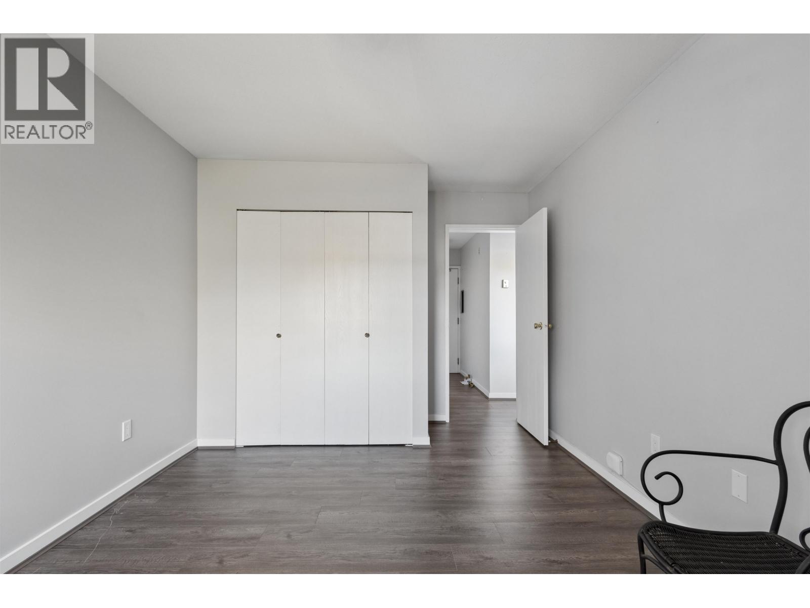 303 458 E 44th Avenue Property Photo 16