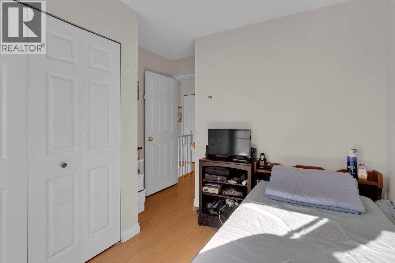 15 7184 Stride Avenue Property Photo 12