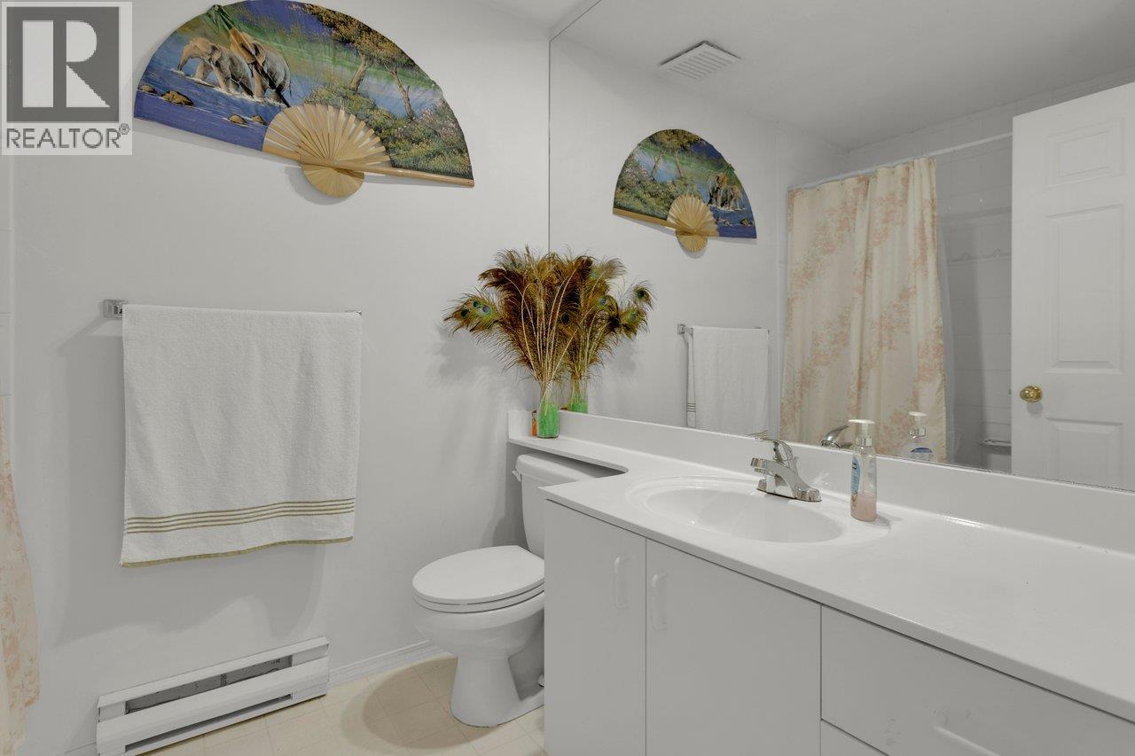 15 7184 Stride Avenue Property Photo 13