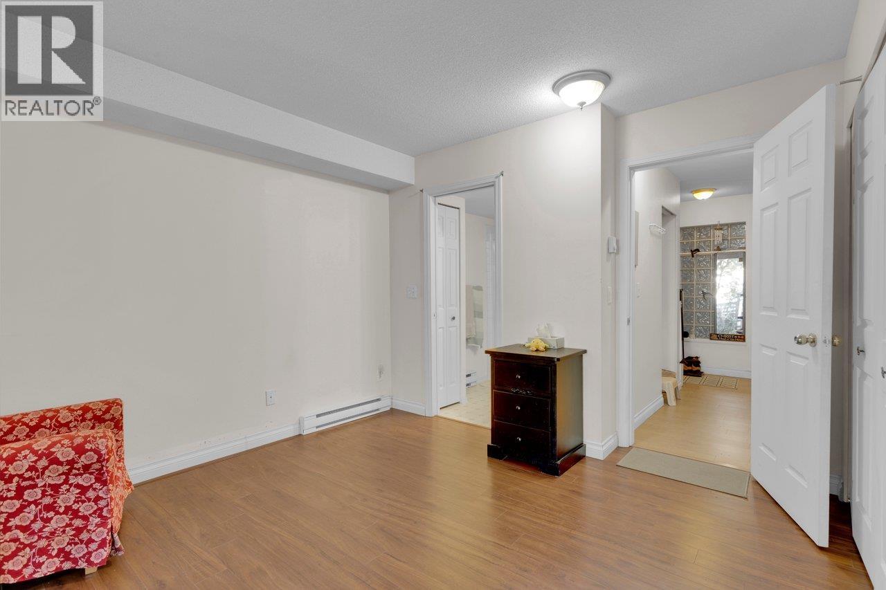 15 7184 Stride Avenue Property Photo 15