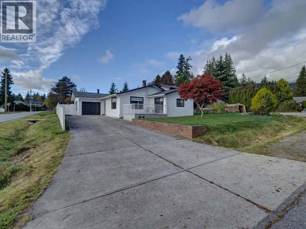 776 Seacot Way Property Photo 4