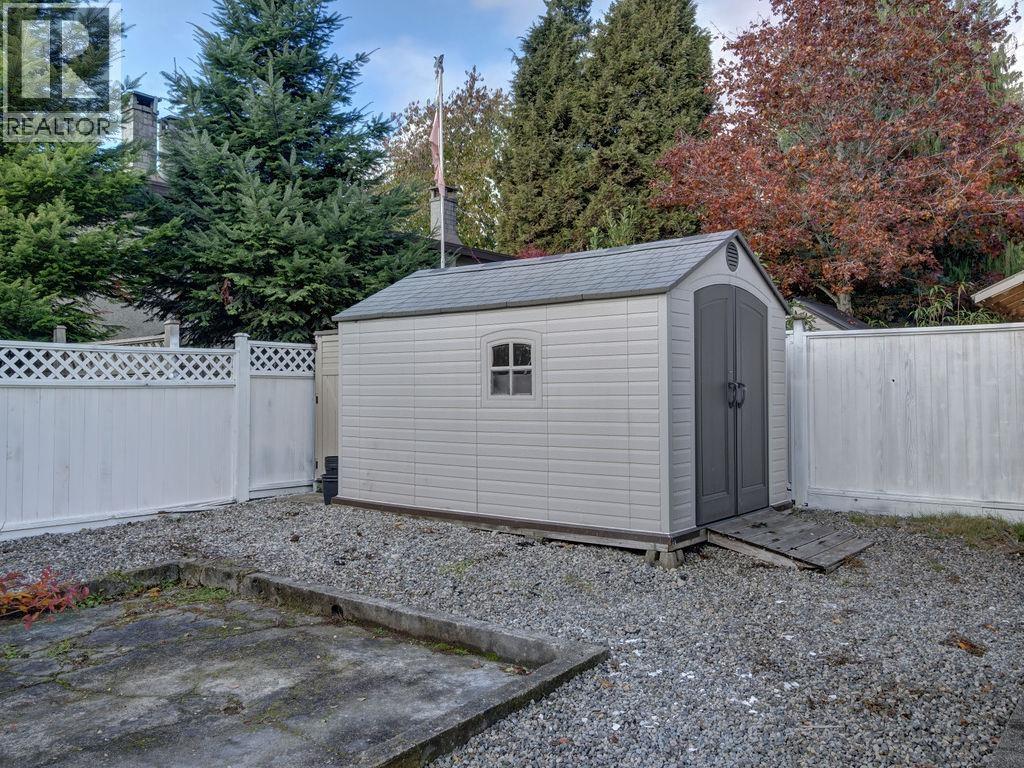 776 Seacot Way Property Photo 7