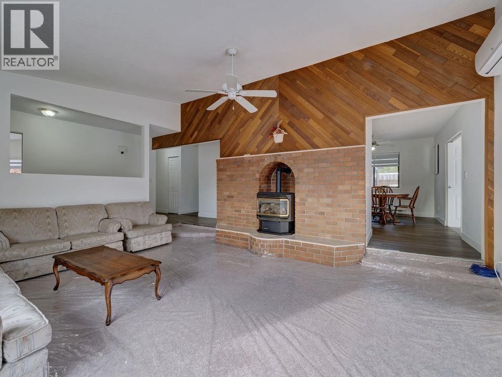 776 Seacot Way Property Photo 10