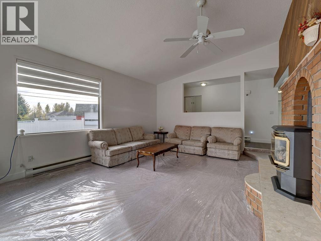 776 Seacot Way Property Photo 11
