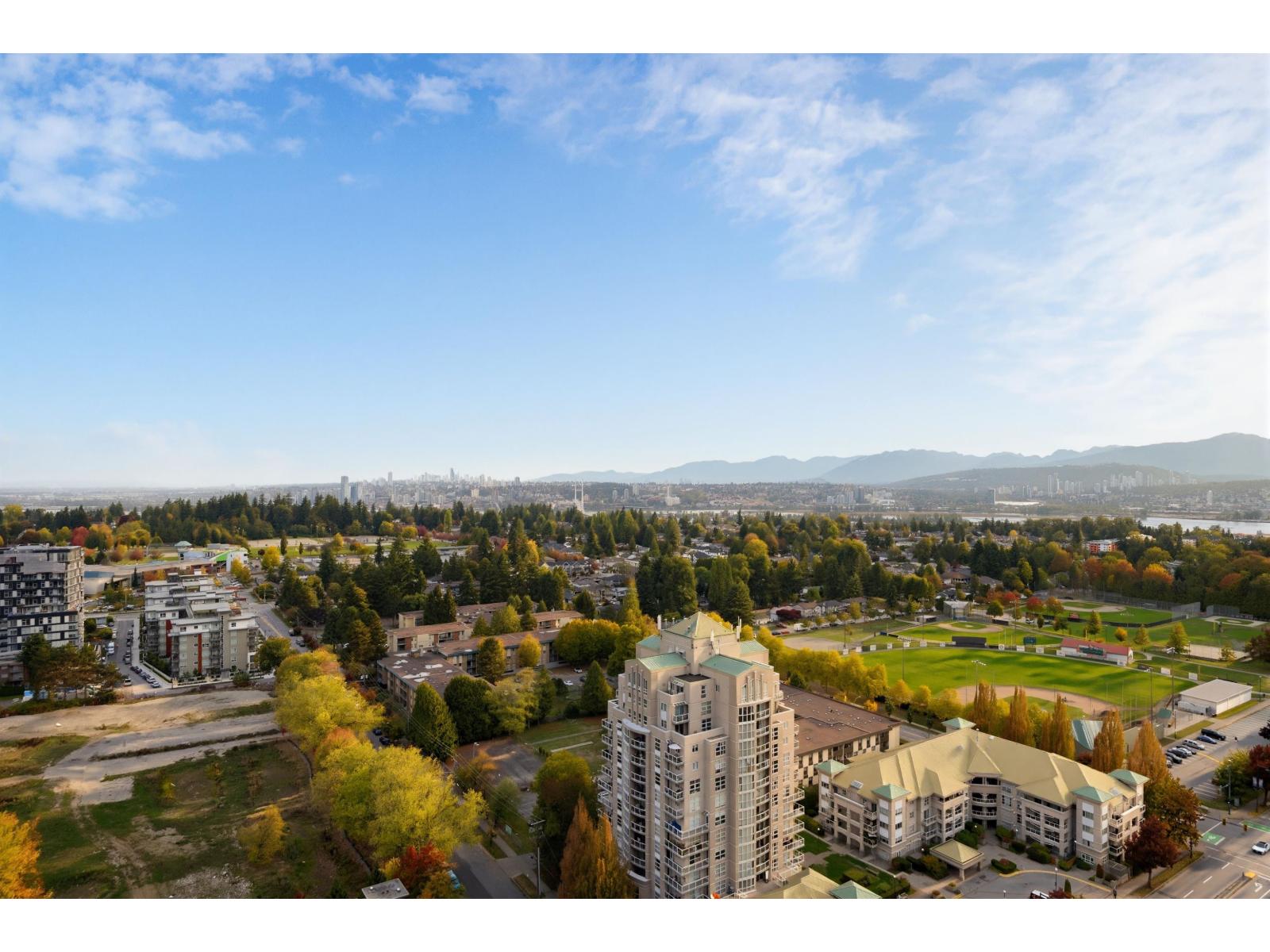 2611 13428 105 AVENUE Property Photo 1