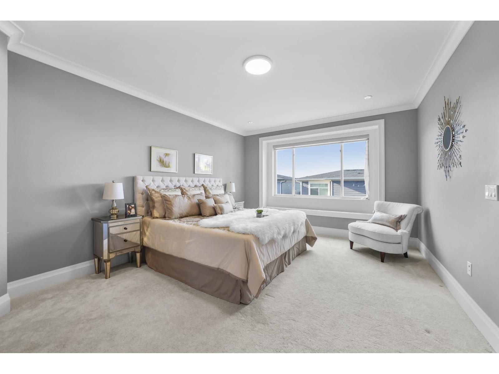 16692 18 Avenue Property Photo 13