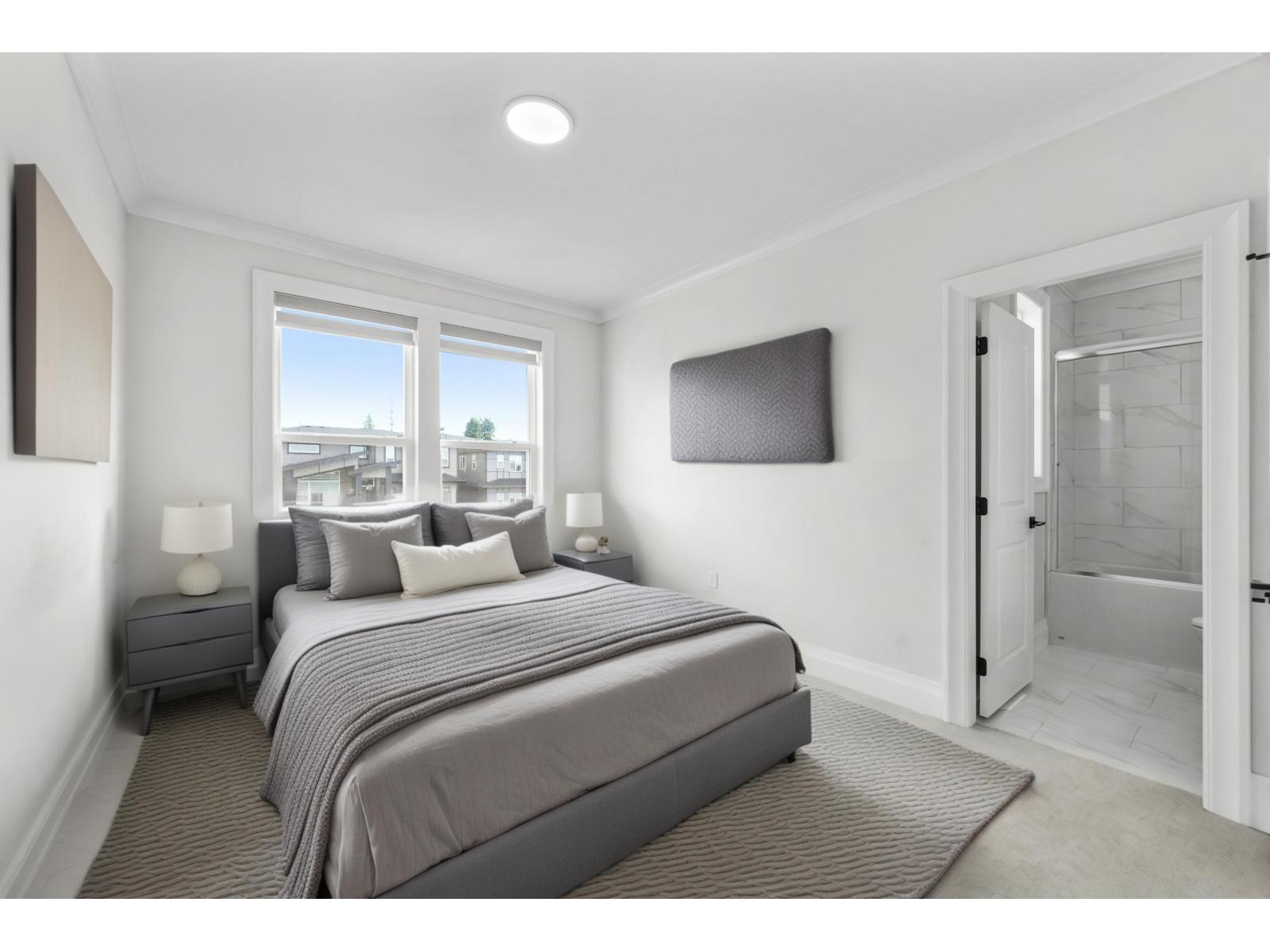 16692 18 Avenue Property Photo 19
