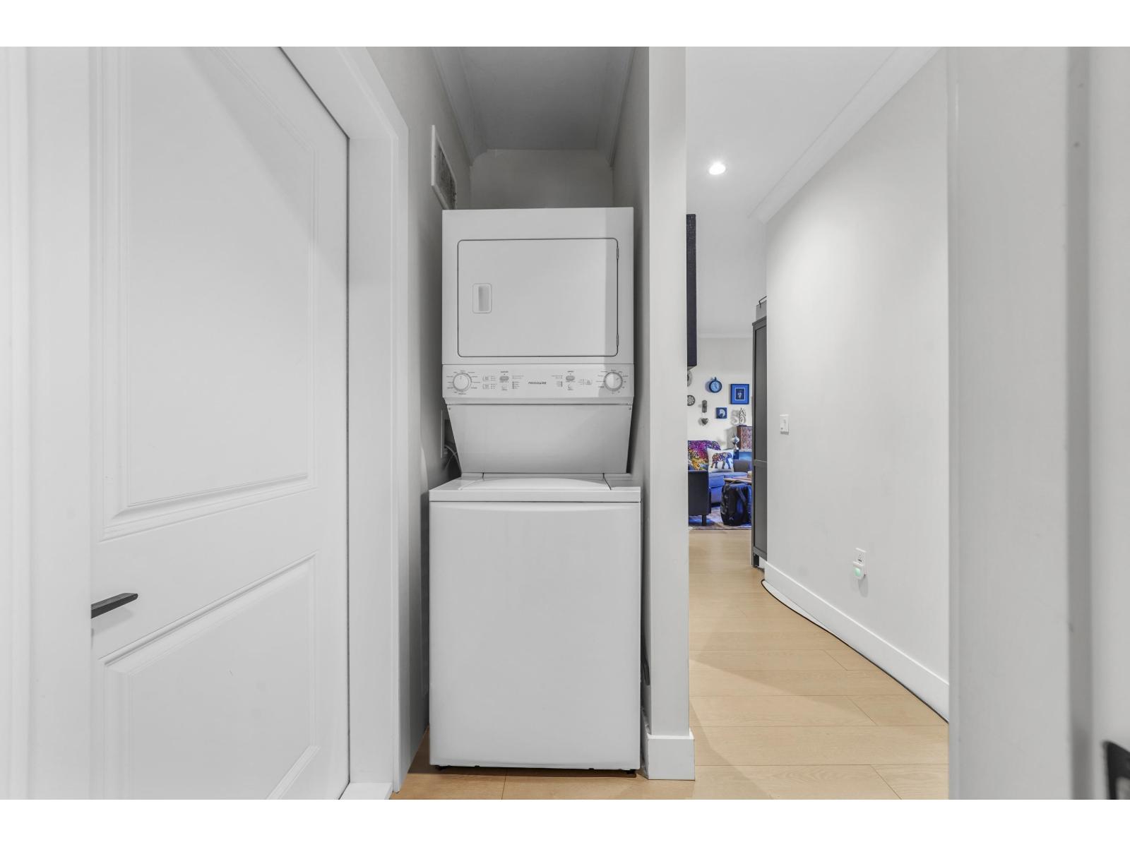 16692 18 Avenue Property Photo 39