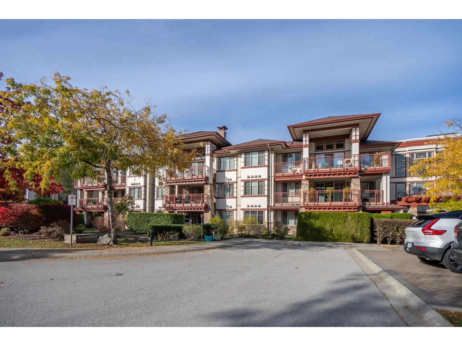 101 16455 64 AVENUE Property Photo 1