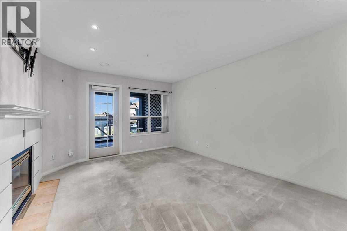 324 12931 Railway Avenue Property Photo 6