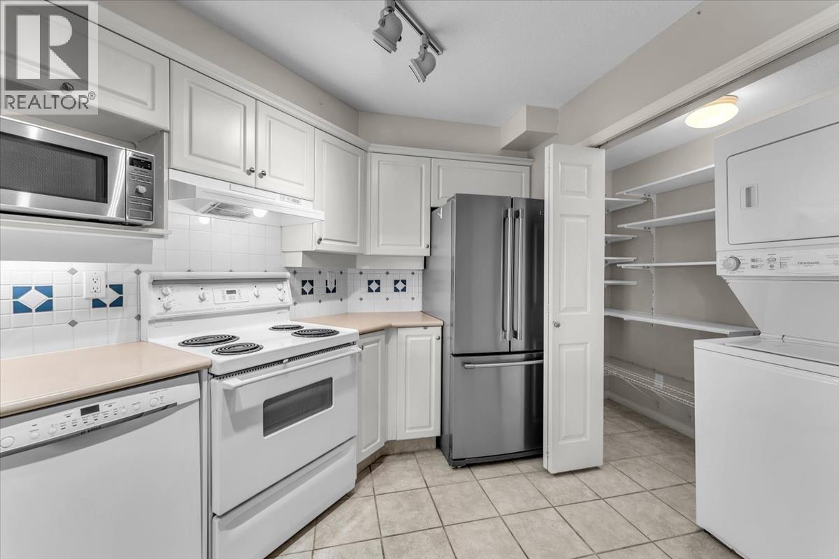 324 12931 Railway Avenue Property Photo 12