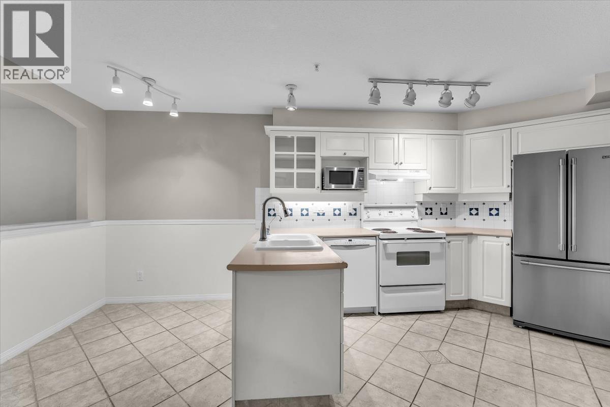324 12931 Railway Avenue Property Photo 14