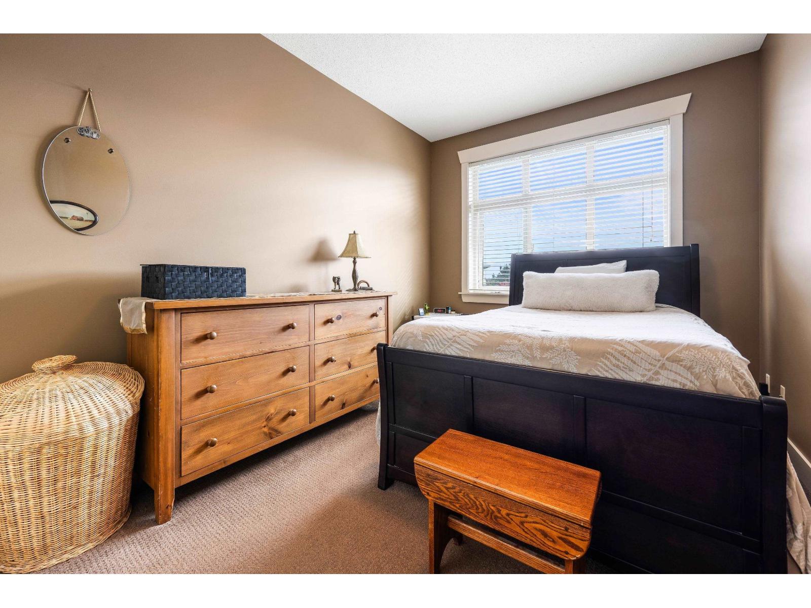 45893 Chesterfield Avenue #412 Property Photo 25