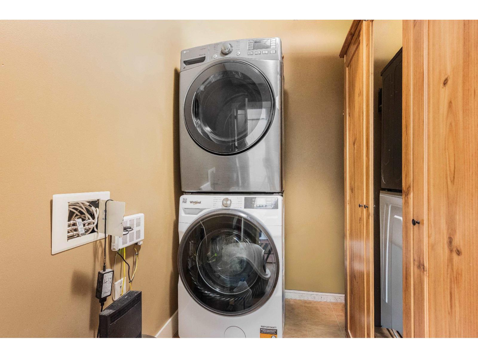 45893 Chesterfield Avenue #412 Property Photo 29