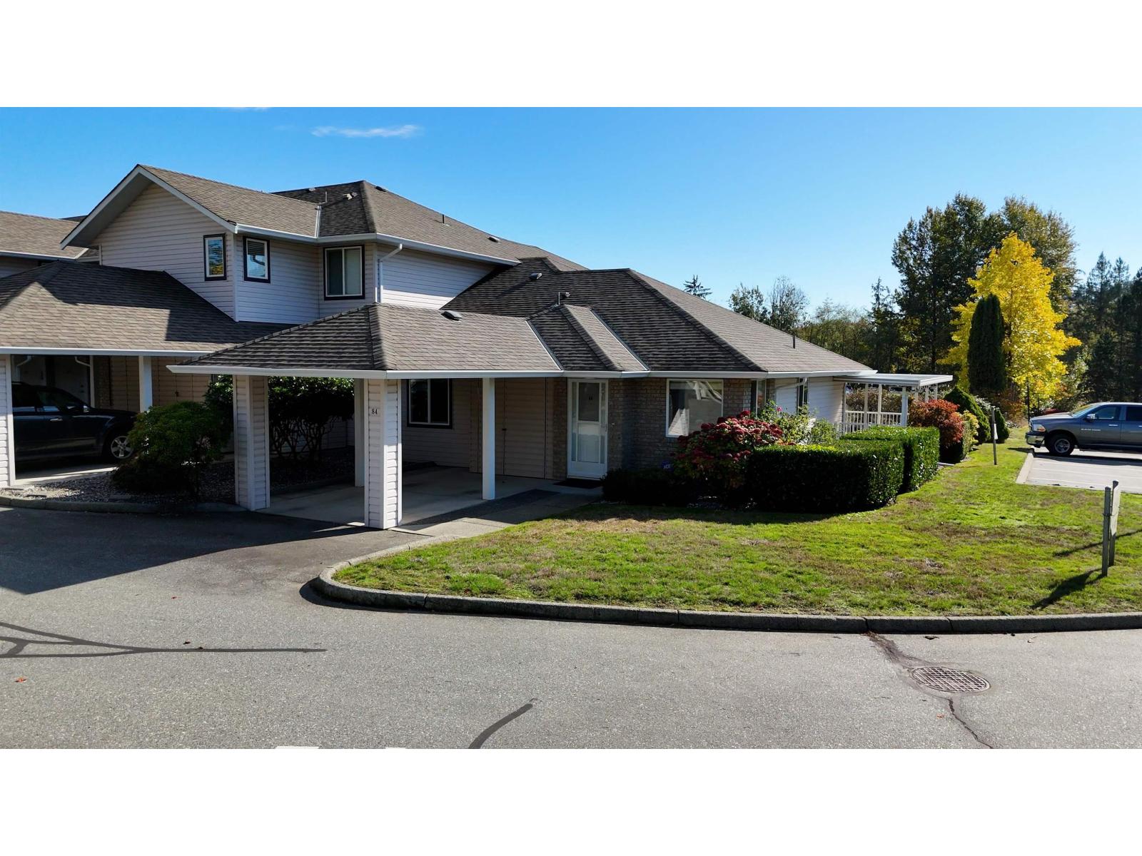 84 15020 66a Avenue Property Photo 1