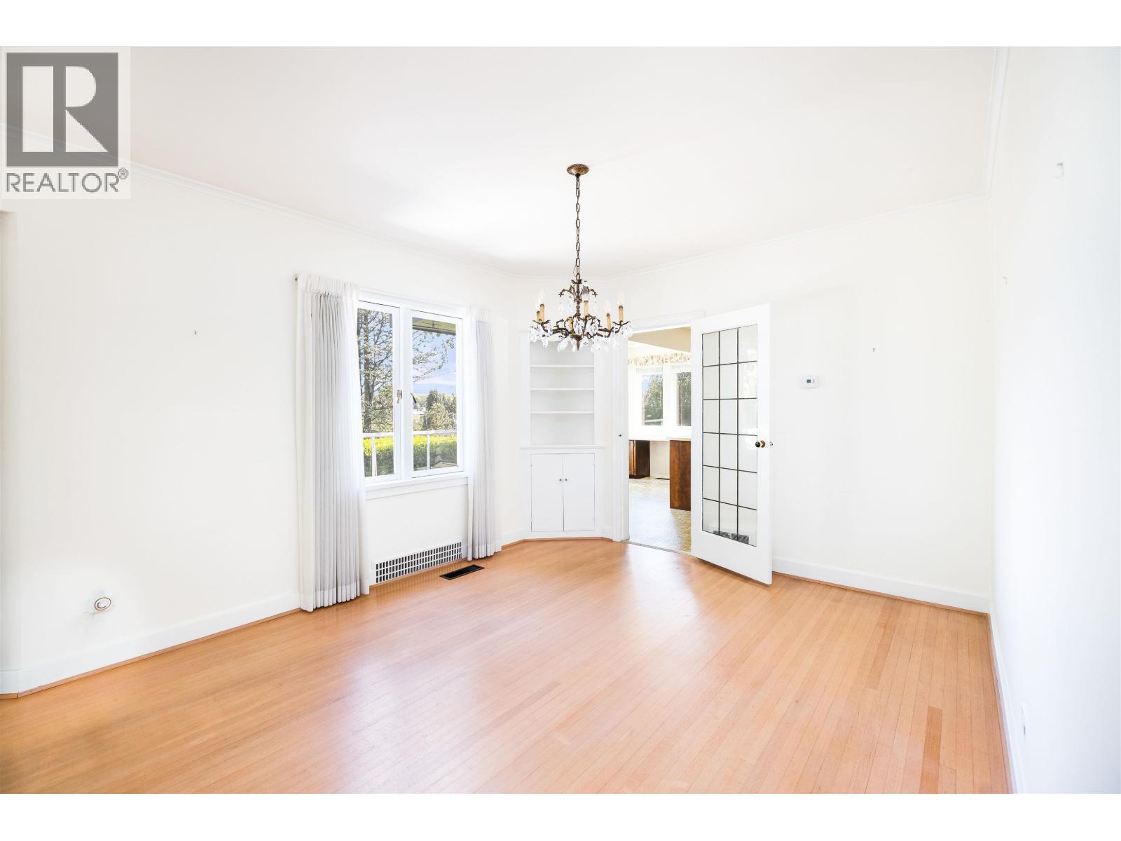 4888 Narvaez Drive Property Photo 13