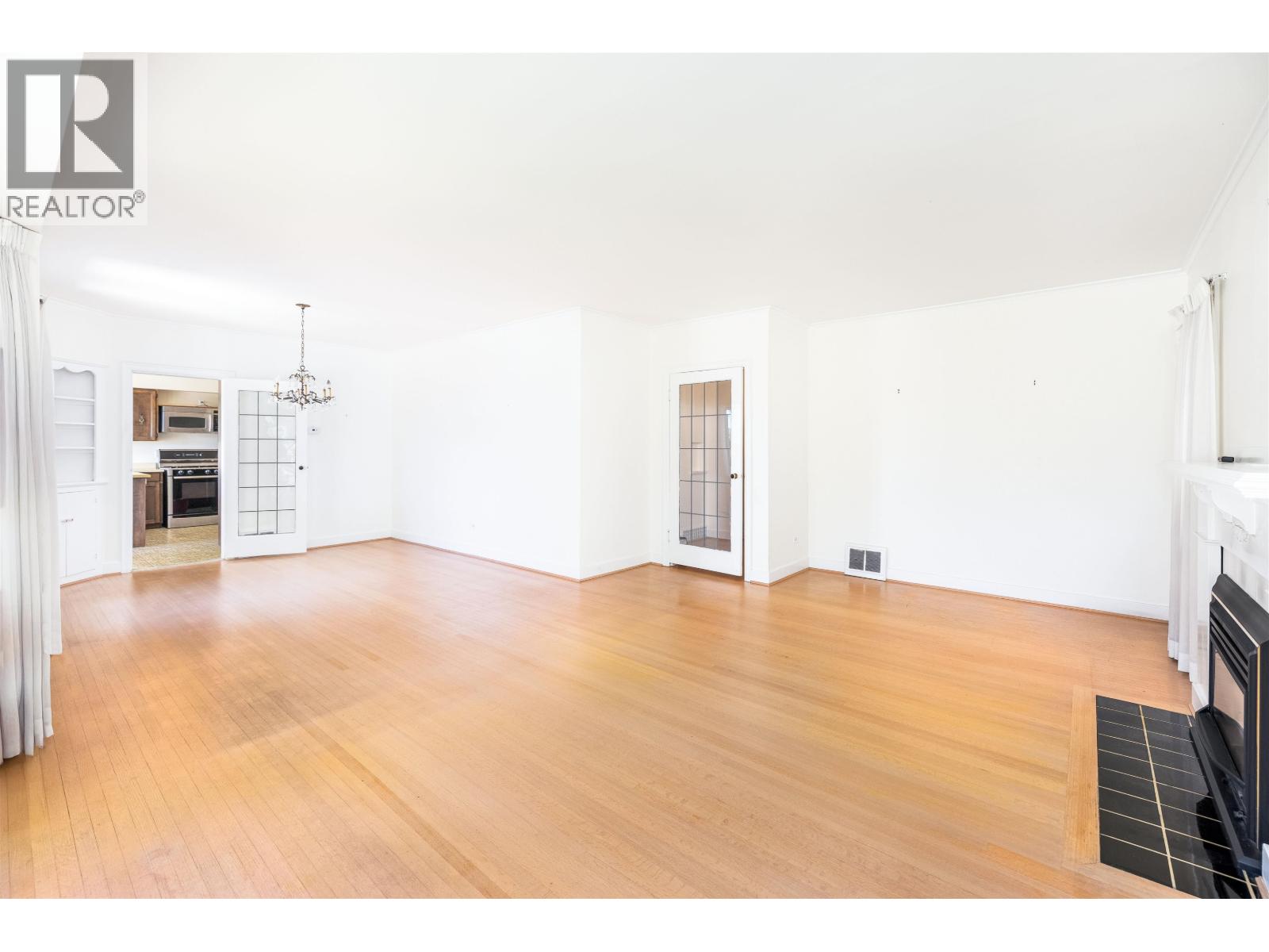 4888 Narvaez Drive Property Photo 15
