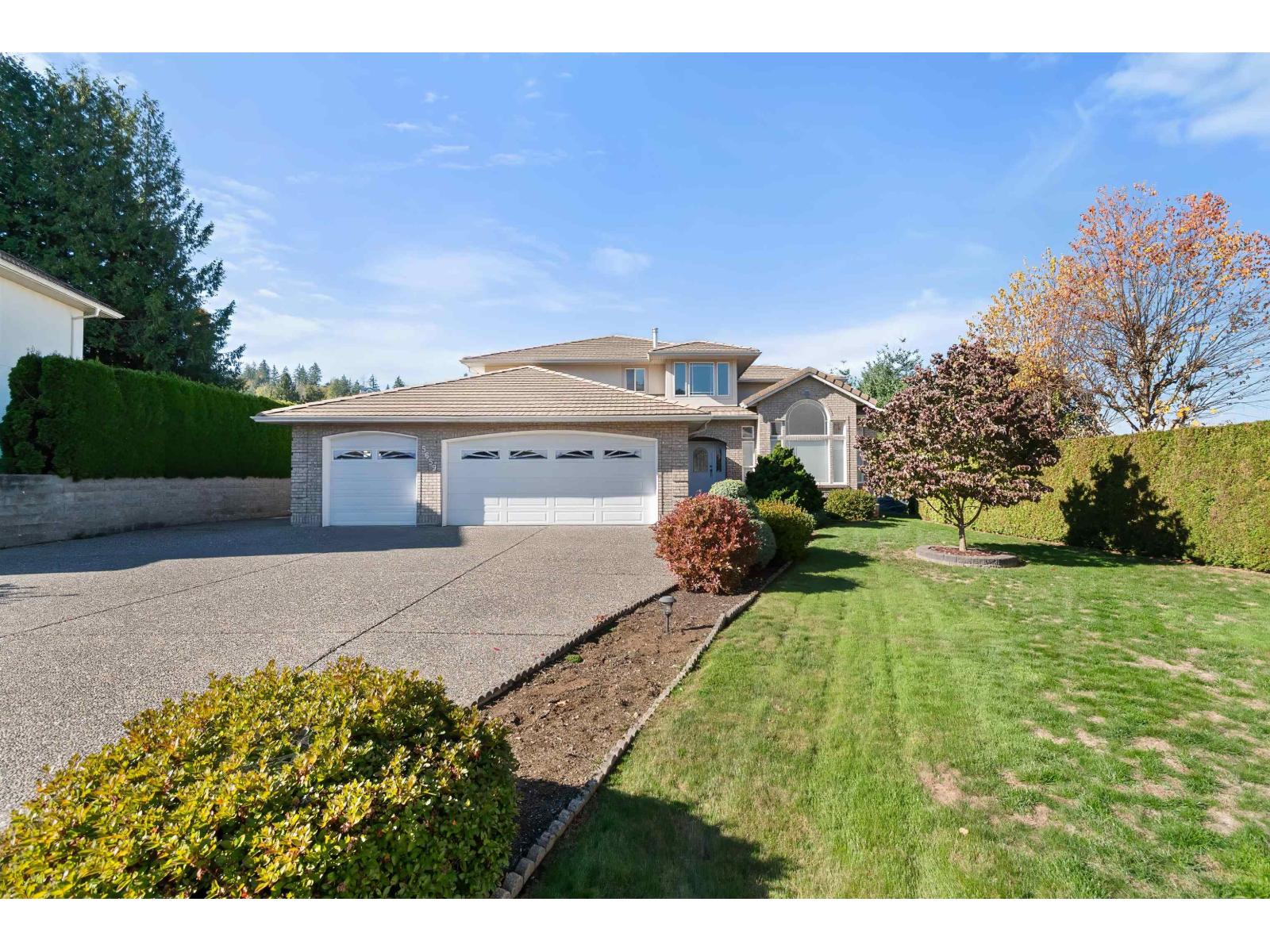 5659 Viewpoint Place Property Photo 1