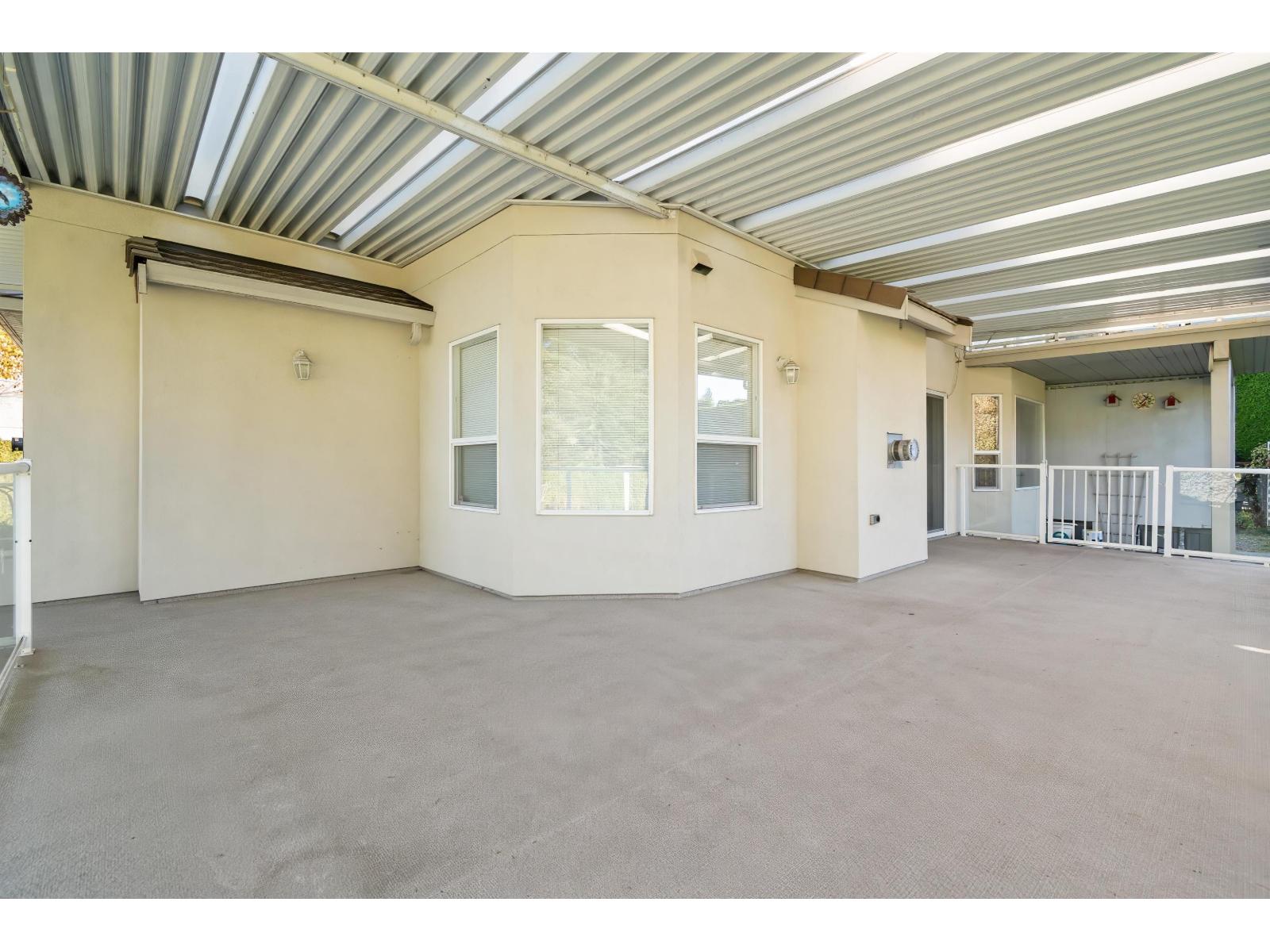 5659 Viewpoint Place Property Photo 7
