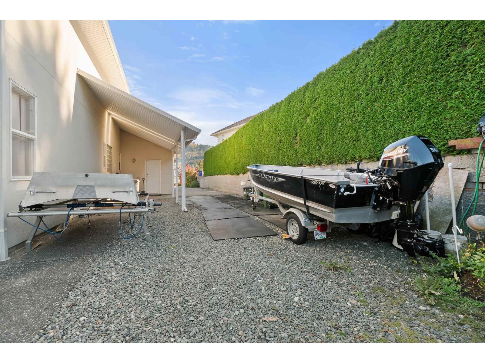 5659 Viewpoint Place Property Photo 10