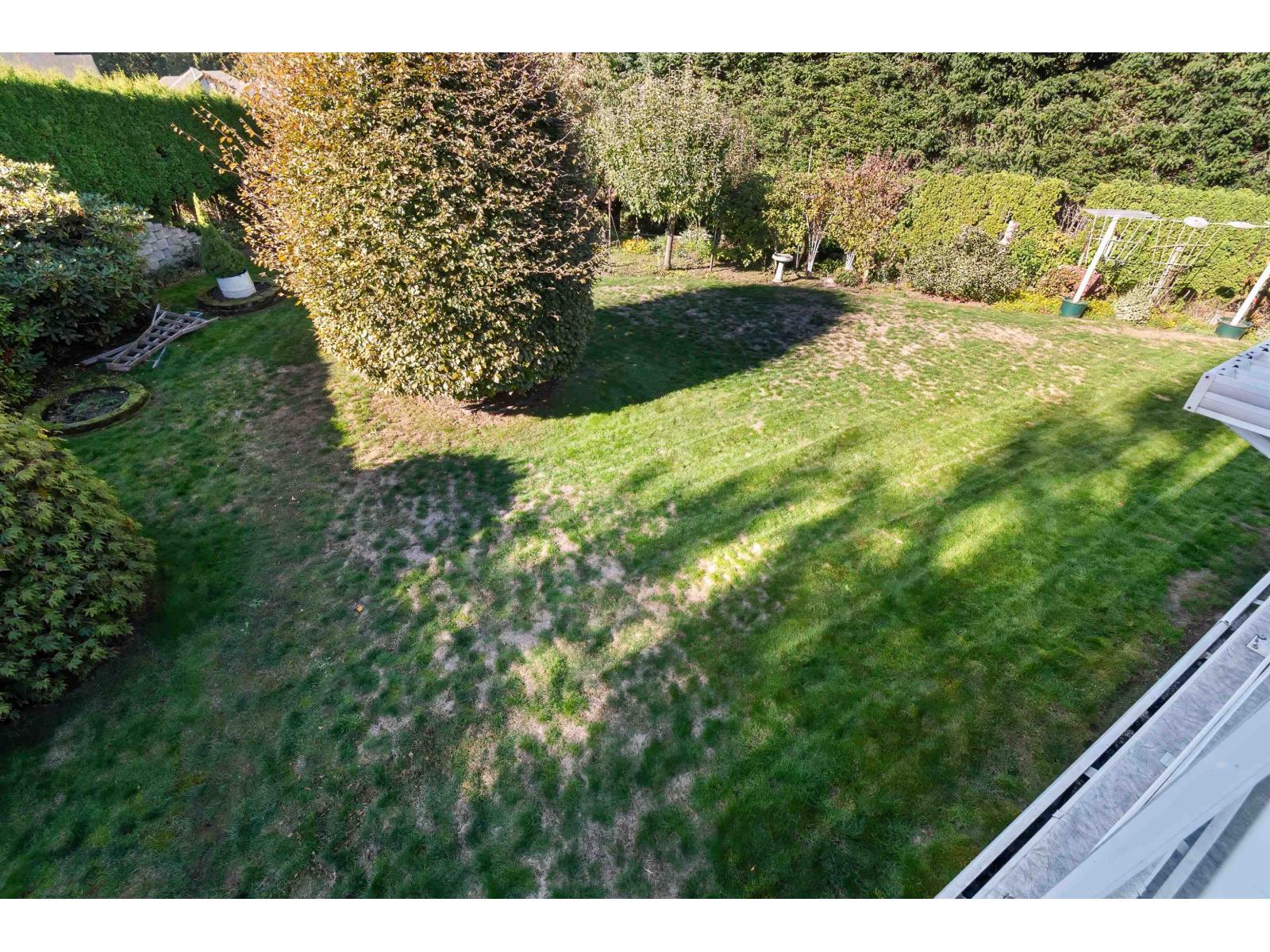 5659 Viewpoint Place Property Photo 11
