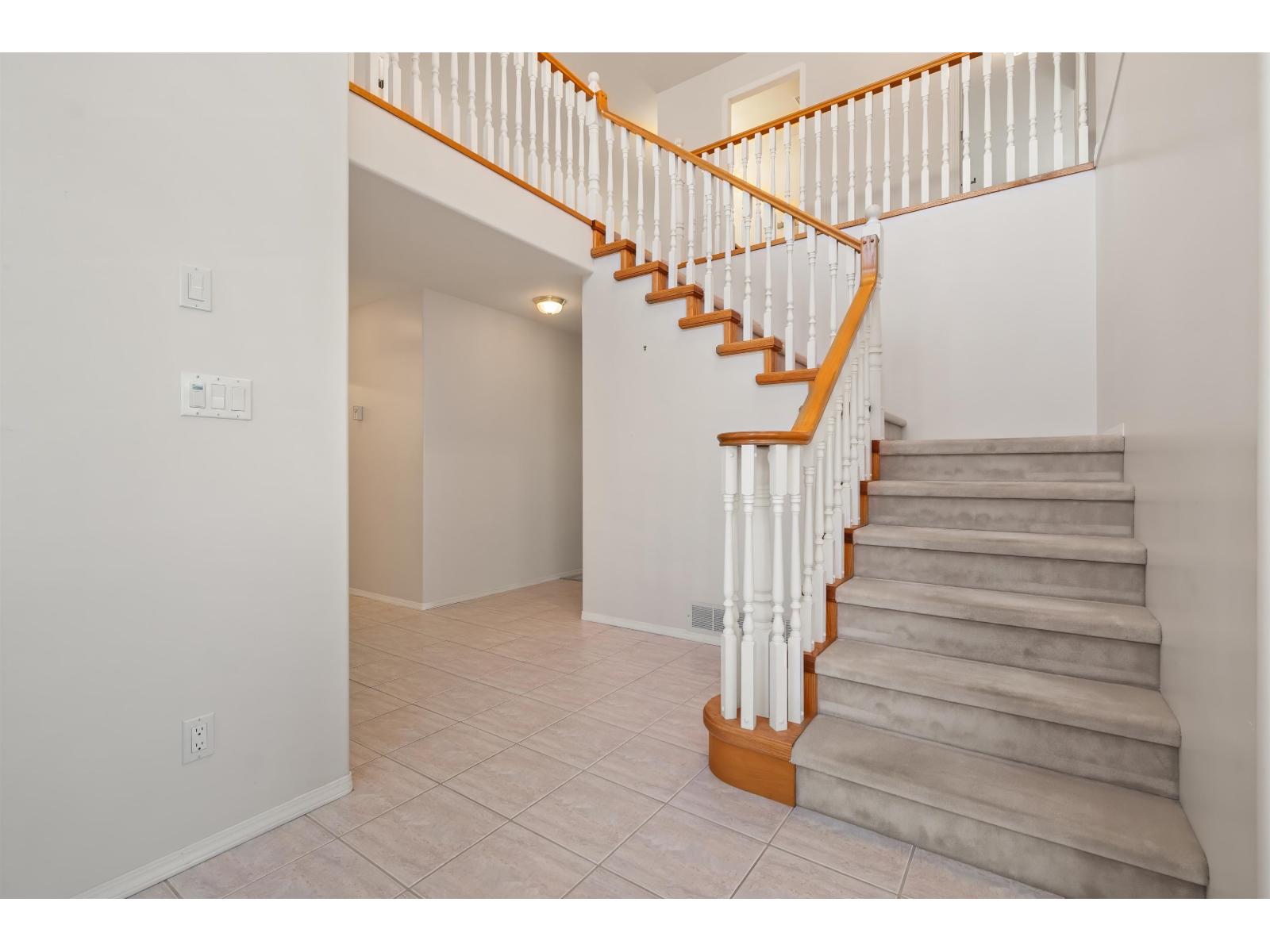 5659 Viewpoint Place Property Photo 13