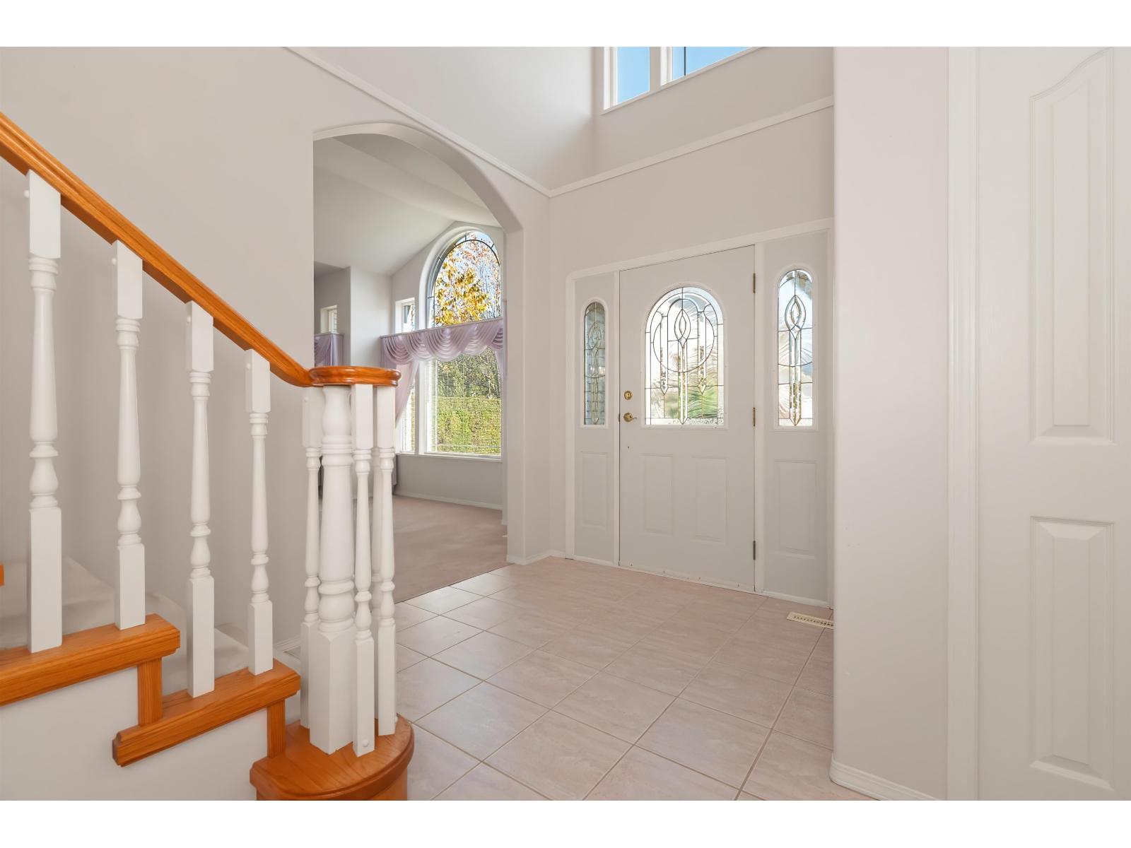 5659 Viewpoint Place Property Photo 14