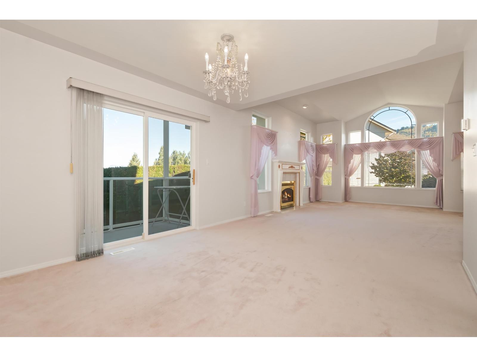 5659 Viewpoint Place Property Photo 20