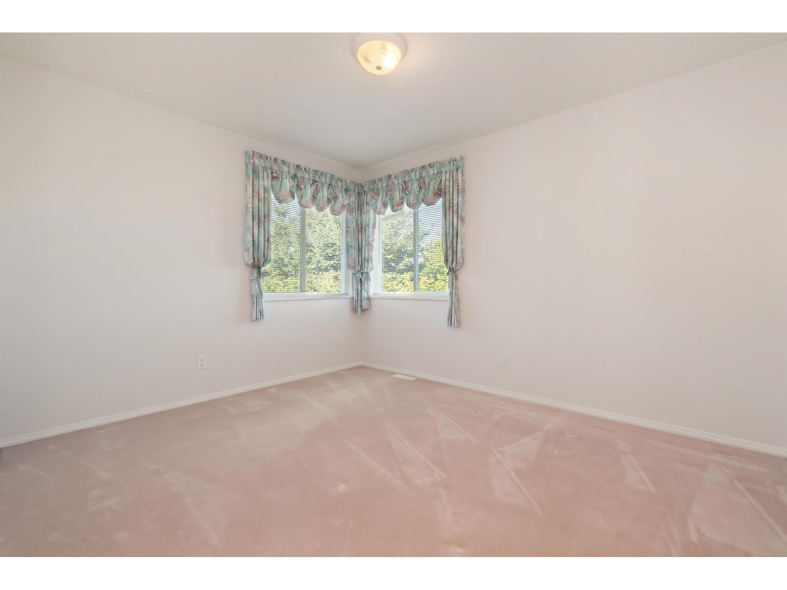 5659 Viewpoint Place Property Photo 32