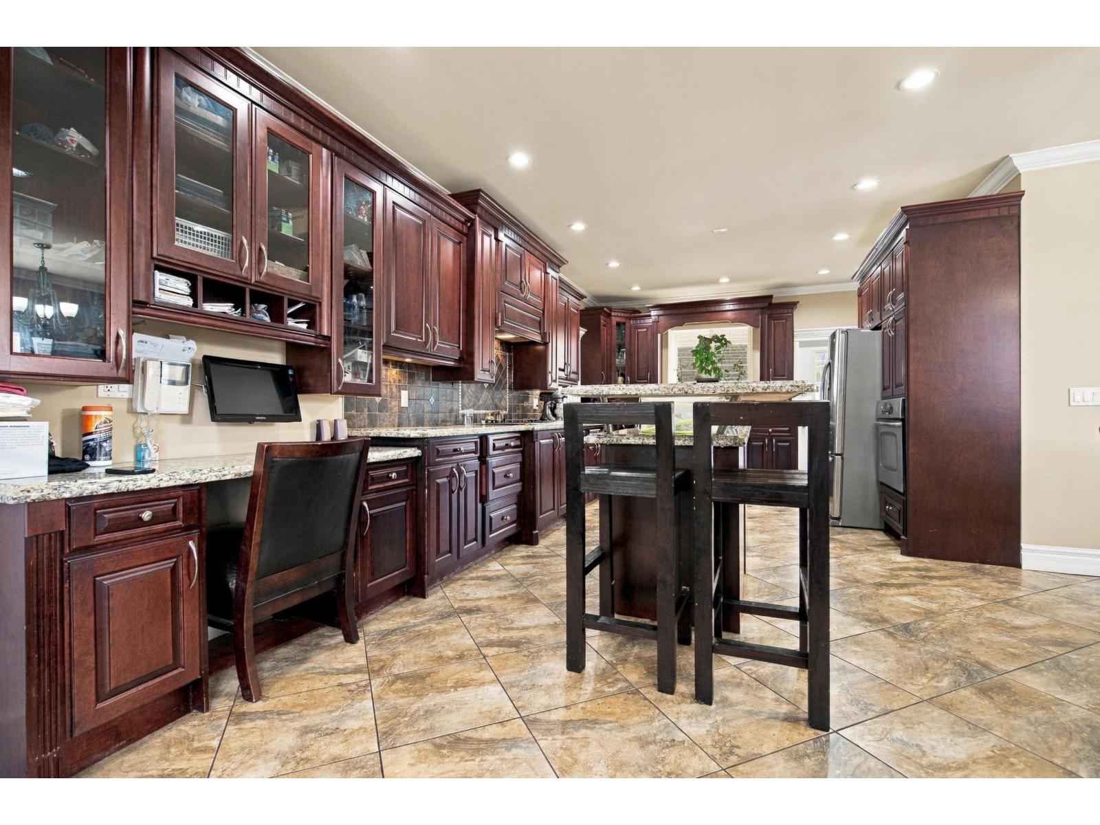 13988 89 Avenue Property Photo 9