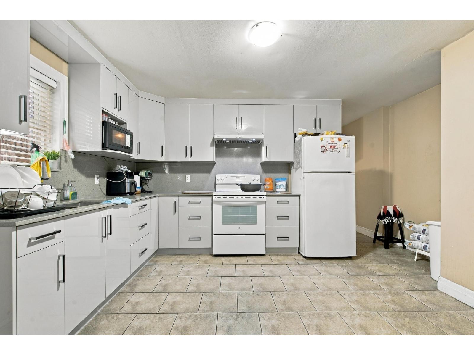 13988 89 Avenue Property Photo 30