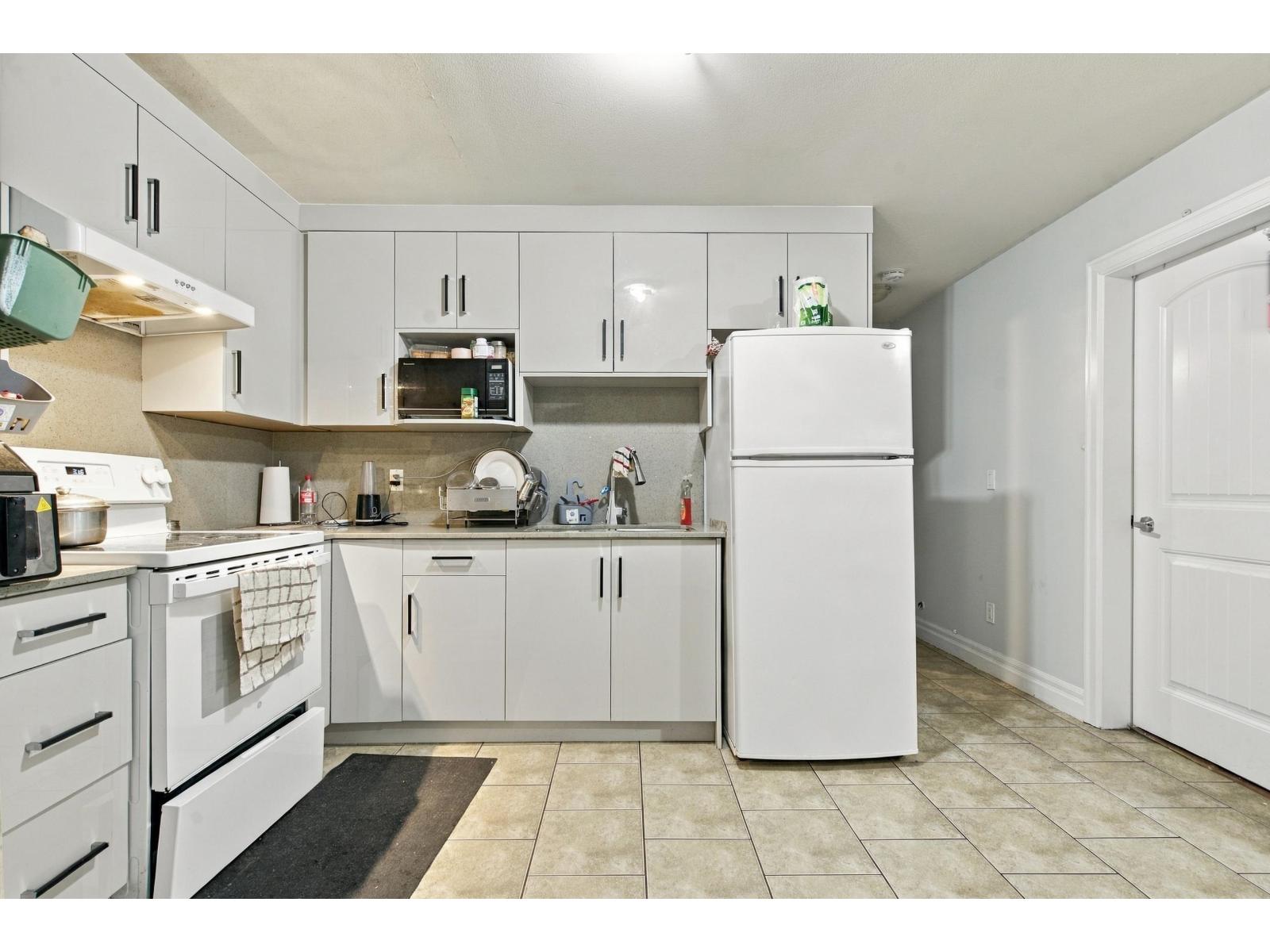 13988 89 Avenue Property Photo 34