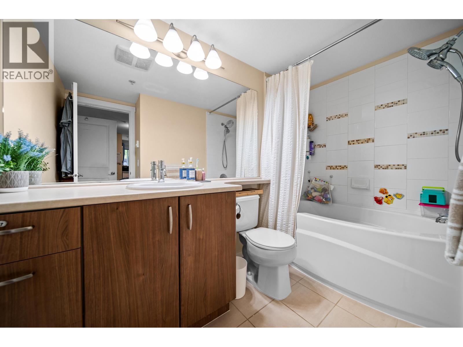 211 1330 Genest Way Property Photo 24