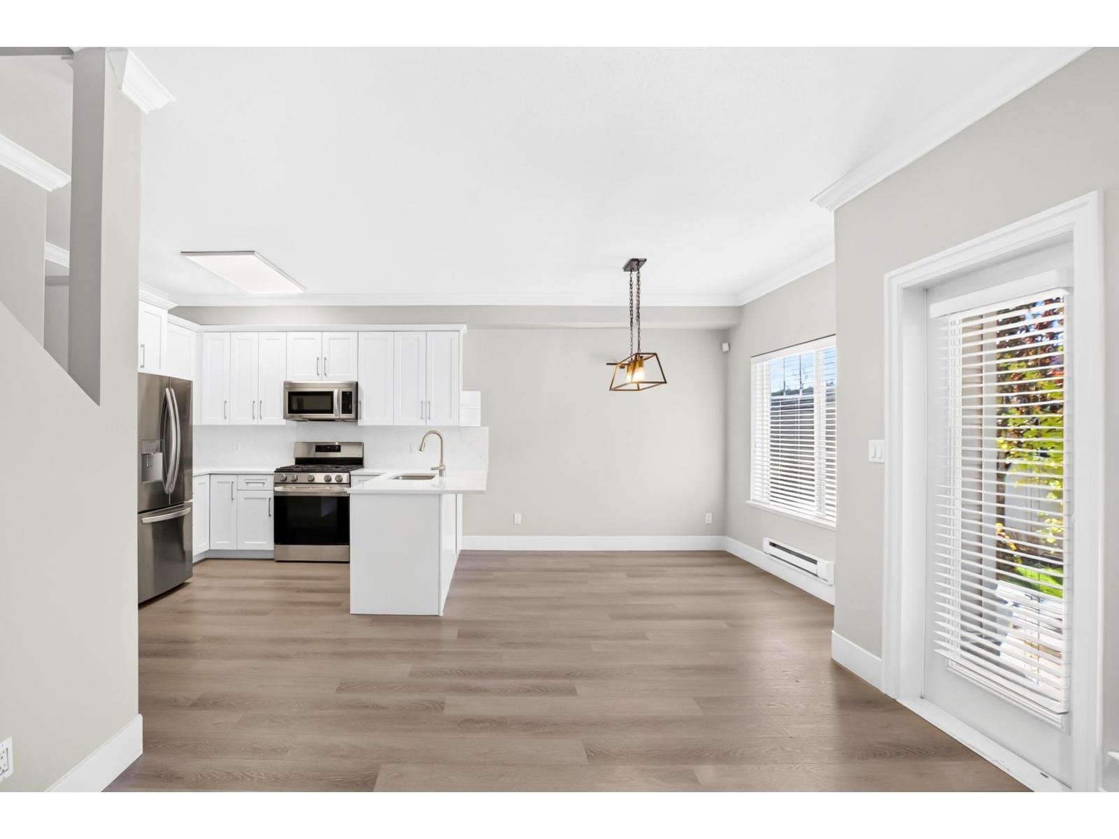 72 18221 68 Avenue Property Photo 17